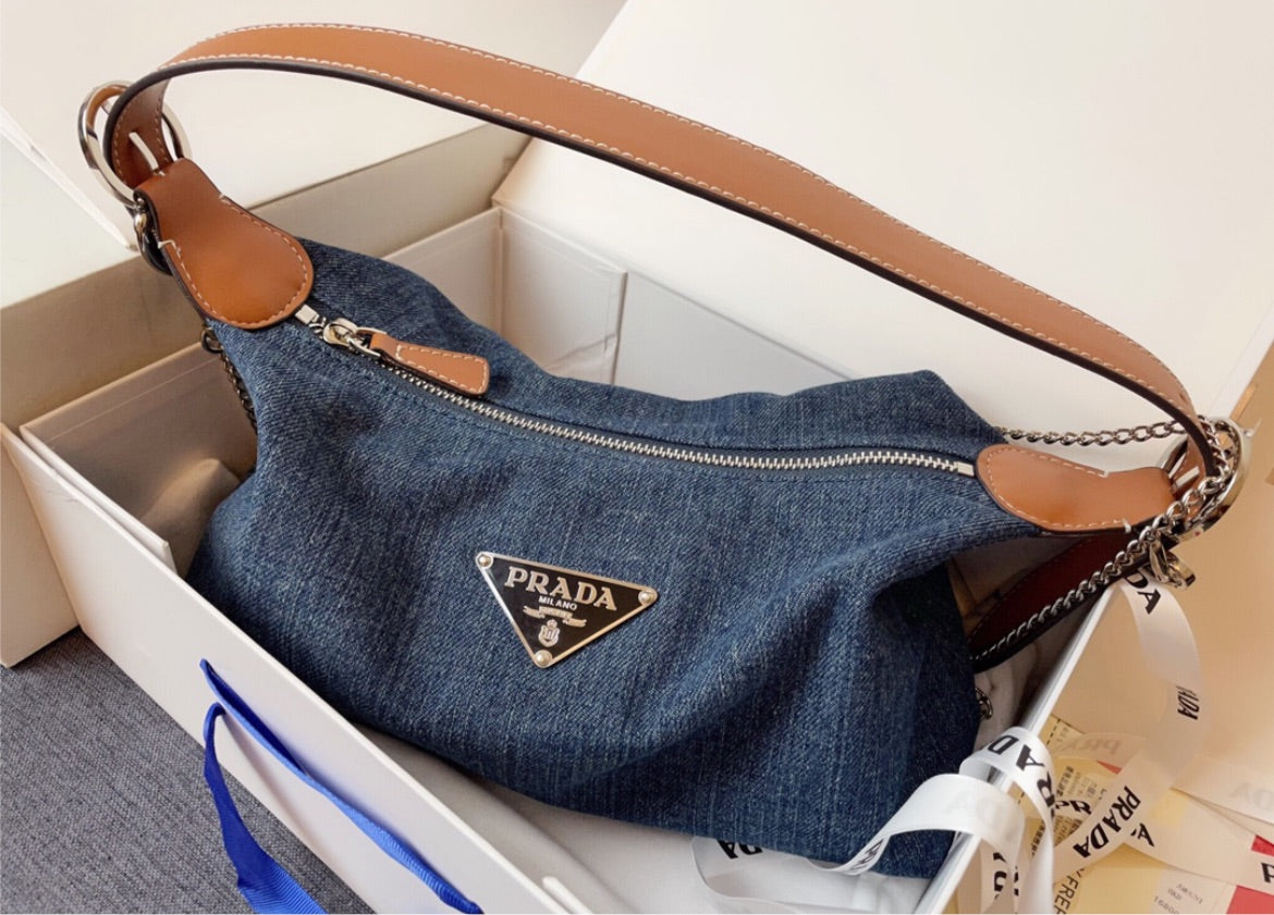 New Prada woman handbag